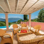 Helios Sea View & Private Pool Near