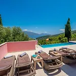 Vilă Helios Sea View & Private Pool Near *