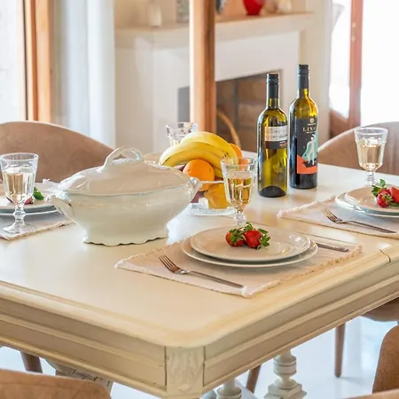 Вилла Helios Sea View & Private Pool Near Фискардон