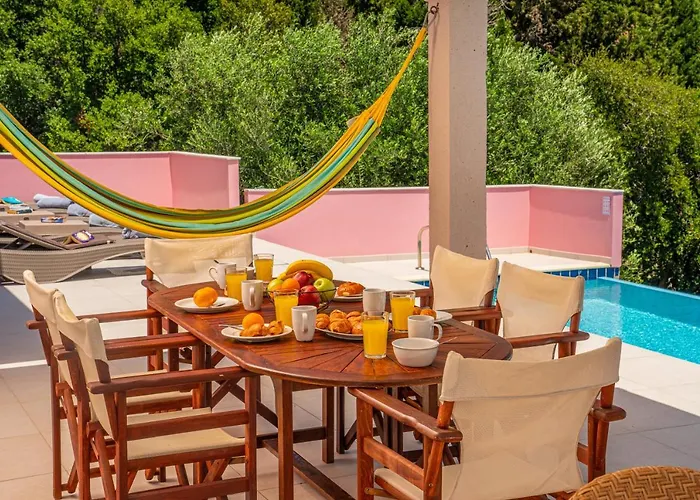 Helios Sea View & Private Pool Near Willa