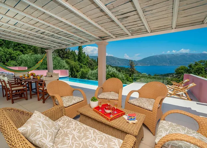 Helios Sea View & Private Pool Near