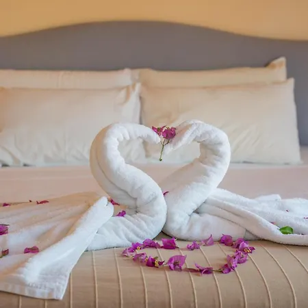 Helios Sea View & Private Pool Near *